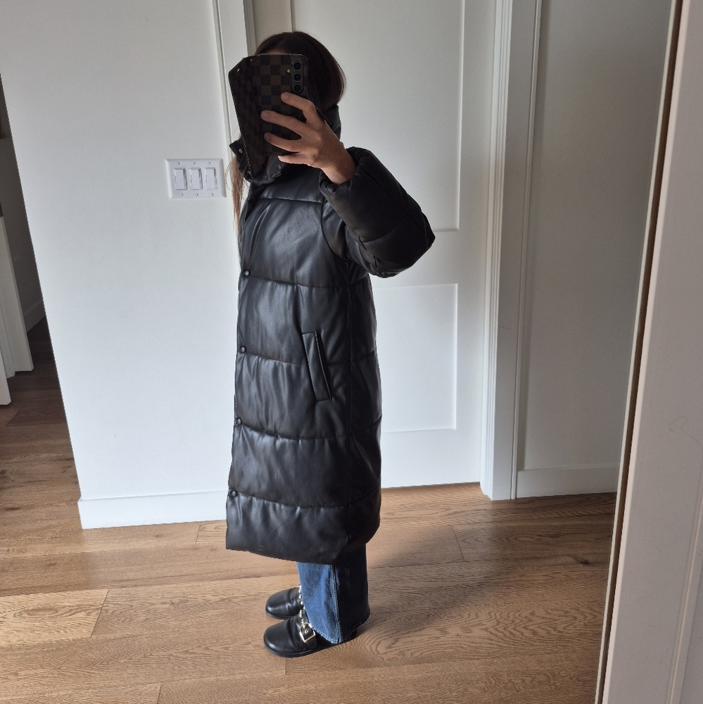 Women's Black Puffer Coat